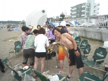 海水浴外乗 ランチはBBQ！肉！ビール！